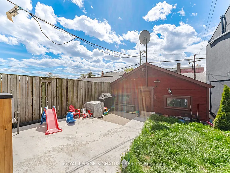 2000 Dufferin St #1 — Photo 31