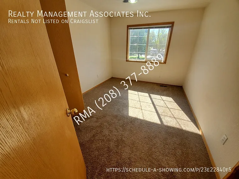 588 S Curtis Rd — Photo 15