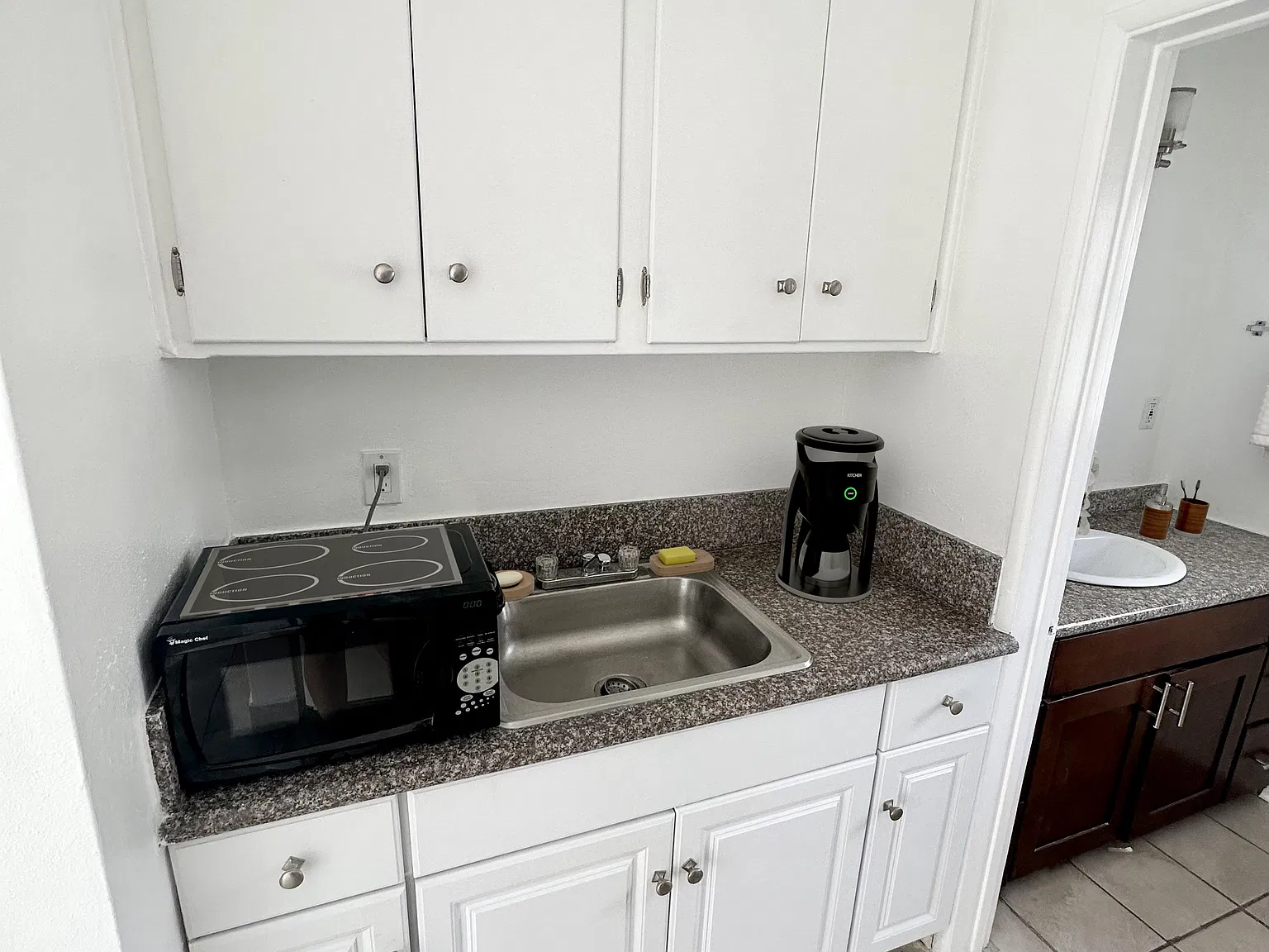 Studio, 450 sqft, $1,495 — Photo 2