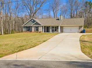 1374 Hardigree Rd, Winder, GA 30680