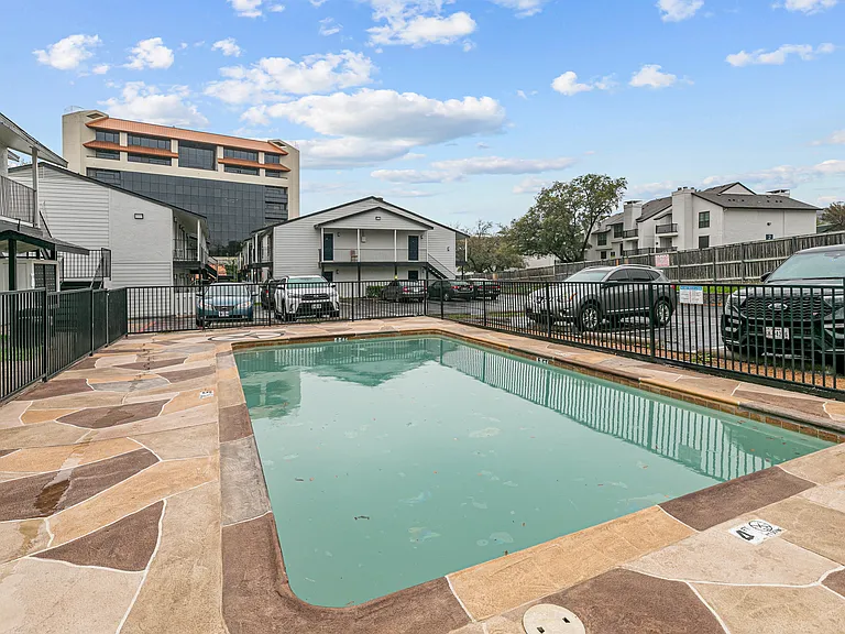 Winding Way Apartments — Photo 7