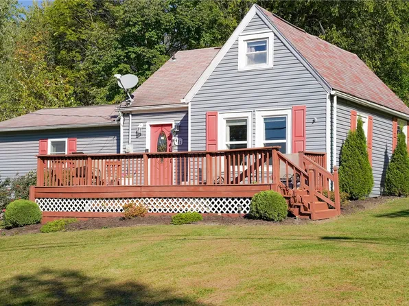 411 Lawnview Ave, New Castle, PA 16105