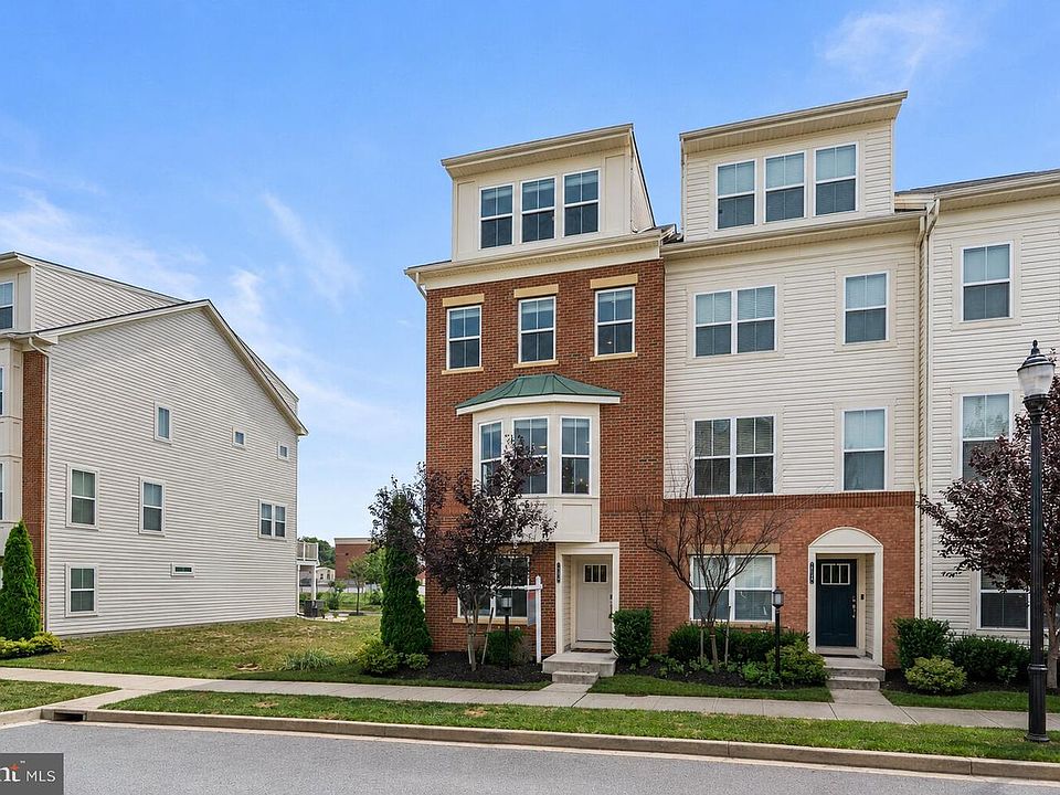 1st image of 7024 Rackham Way