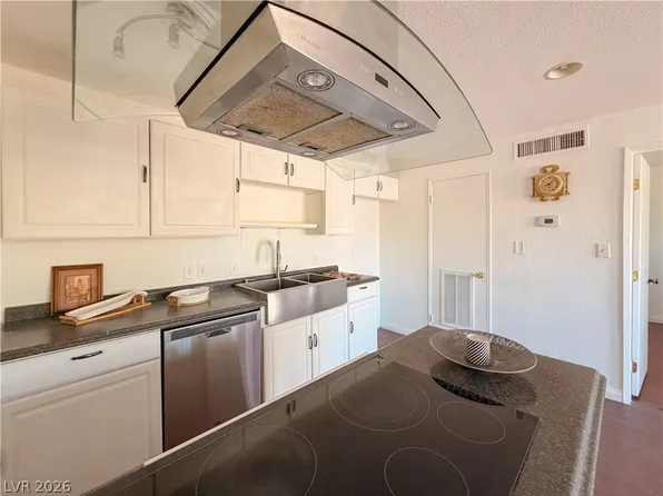 3712 Royal Crest St Unit 14, Las Vegas, NV 89119
