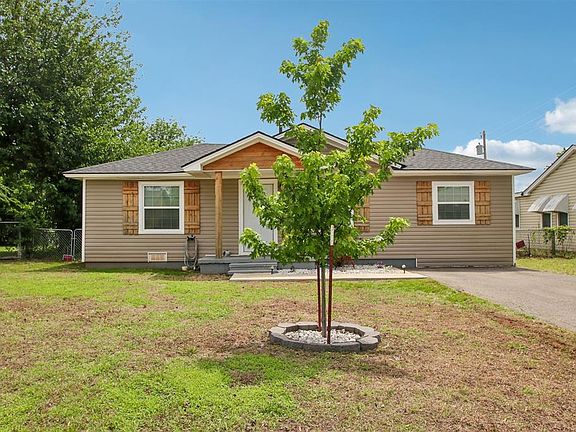 2nd image of 4304 SE 38th St