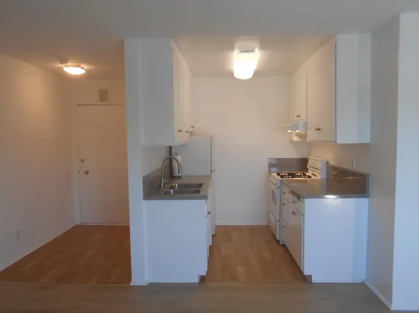 325 Bay Street, Santa Monica, Ca. 90405