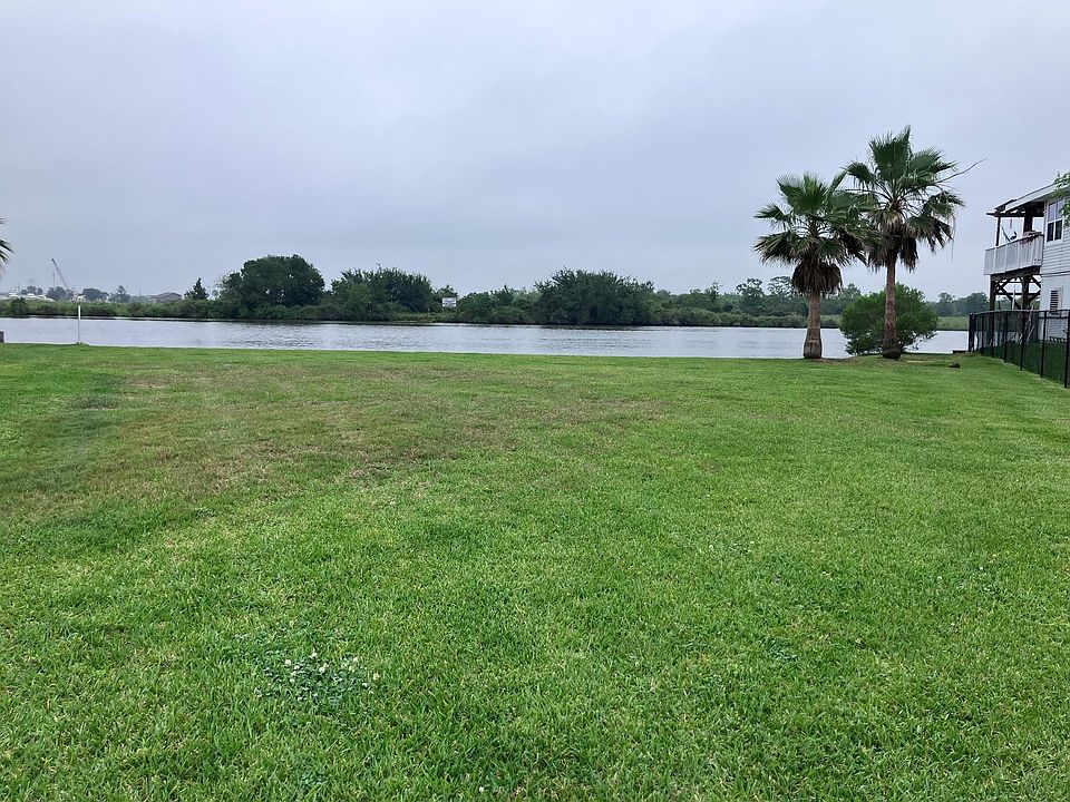 1st image of 4408 Island Dr