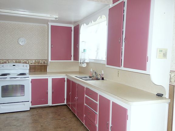 2nd image of 8295 E Lippincott Blvd