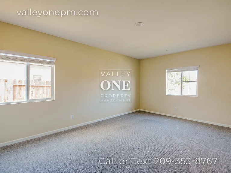 637 Mansfield Dr — Photo 8