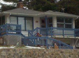 W9246 Ripley Rd, Cambridge, WI 53523