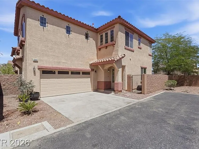 10630 Lessona St — Photo 2