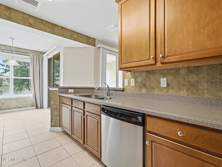 6668 White Blossom Cir #33F — Photo 5