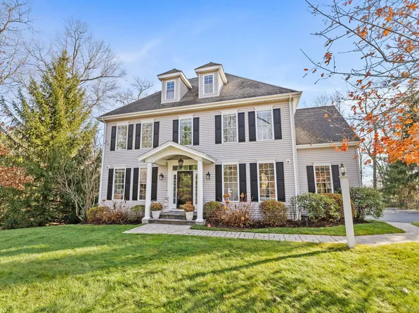44 Arlington Drive, Avon, CT 06001
