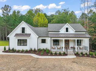 210 Pilot Ridge Rd, Zebulon, NC 27597