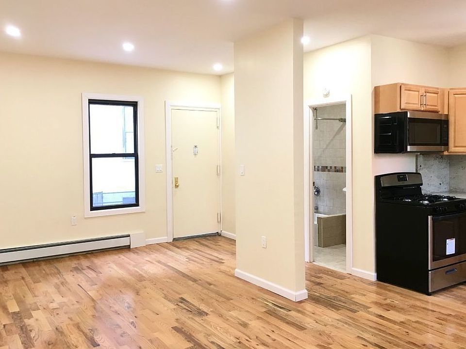 2nd image of 493 E 23rd St #A