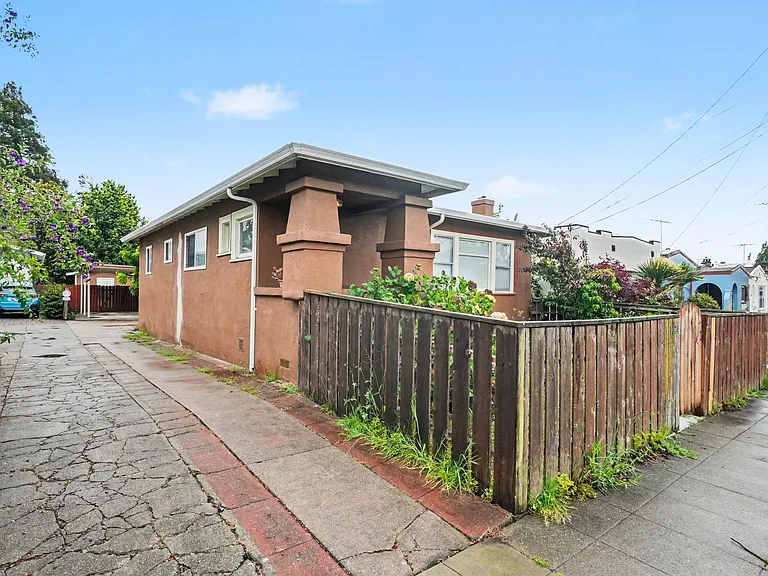1224 Dwight Way — Photo 16