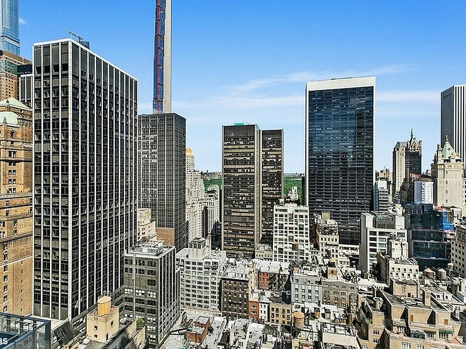 1st image of 15 W 53rd St #26E