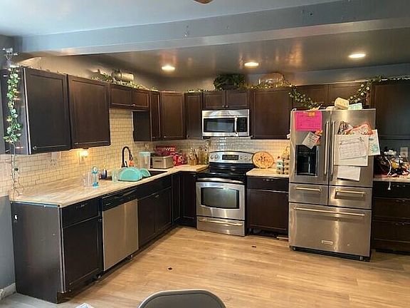 3rd image of 2880 Western Hills Rd