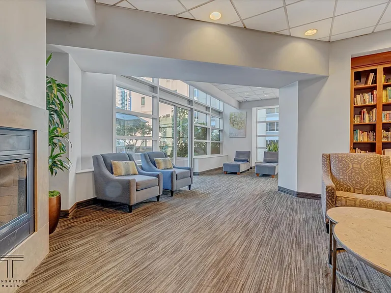 545 N Dearborn St #2503 — Photo 22