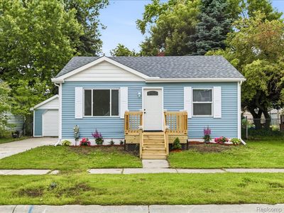 1320 White St, Port Huron, MI, 48060