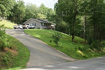2nd image of 1463 Penn Ford Ln