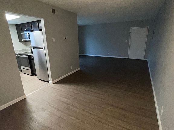 5th image of 3935 Wilma Ct APT 108