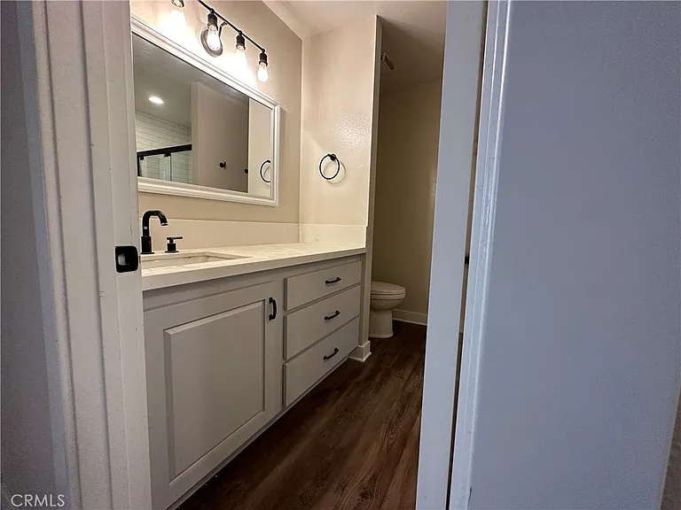 119 S Glassell St #B — Photo 24