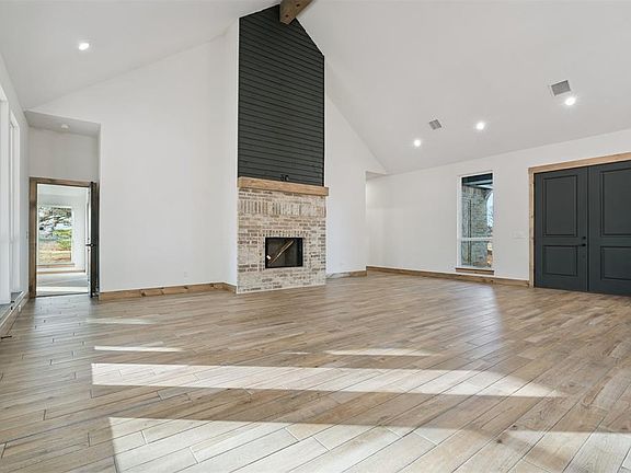 7th image of this home