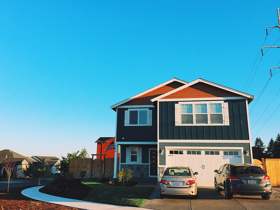 1st image of 401 Eagle Feather St NW