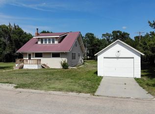 208 N Blakely St, Logan, KS 67646