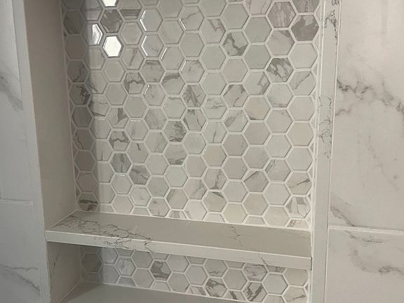 Tile Details in the functional shower wall niche