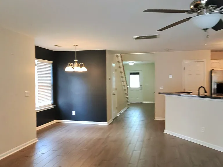 105 Chardonnay Rd — Photo 7