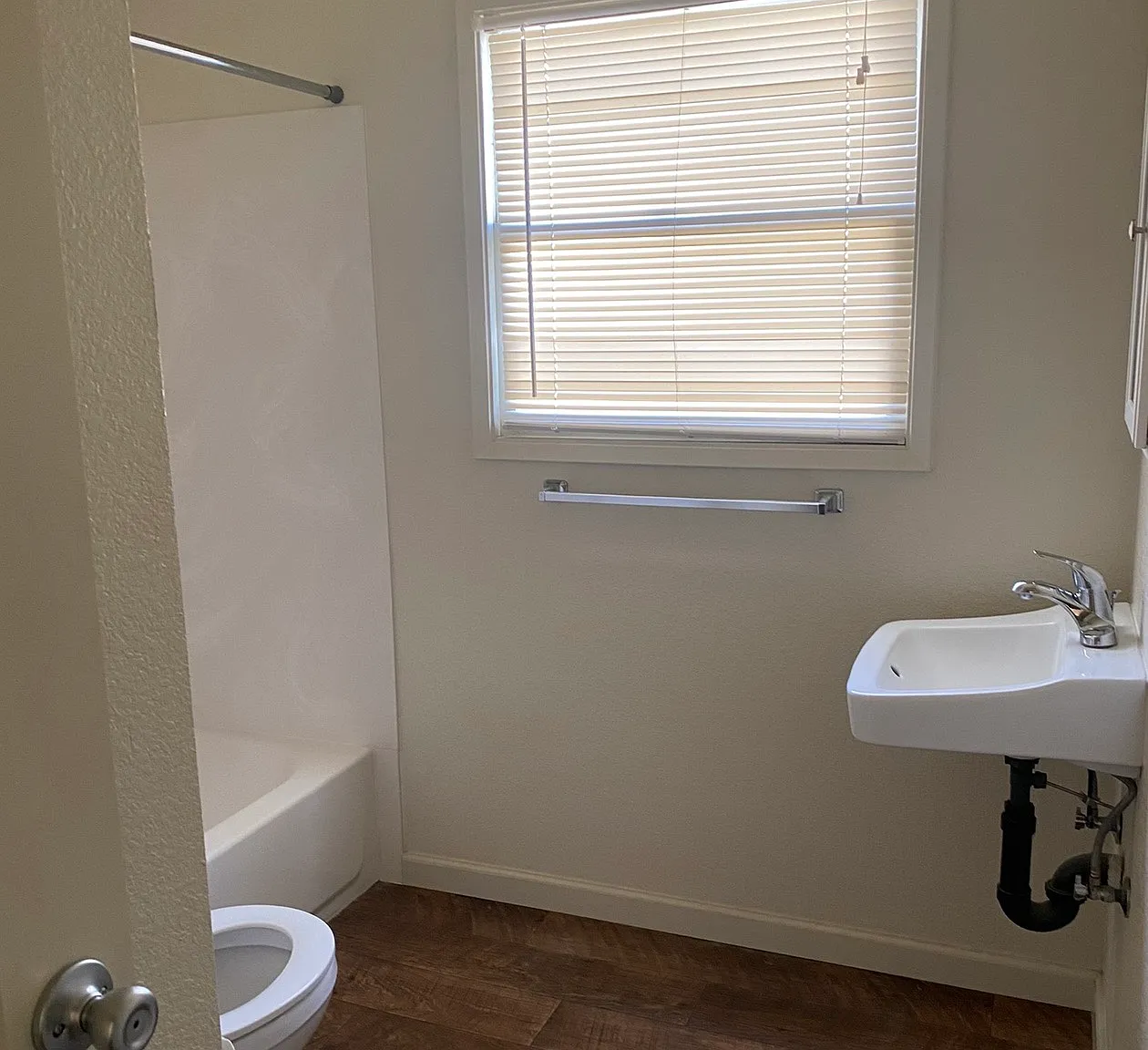1 bed, 650 sqft, $1,600 — Photo 4