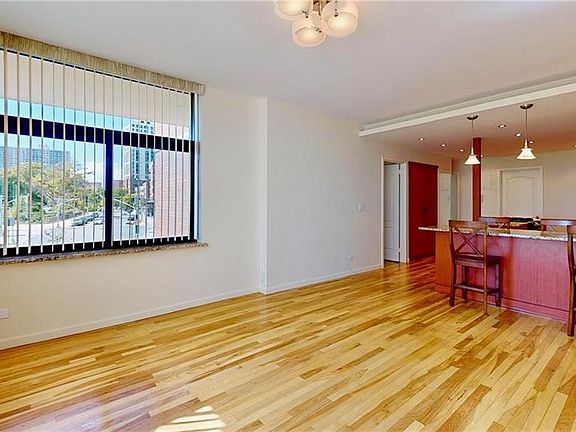 4th image of 3111 Ocean Pkwy APT 2C