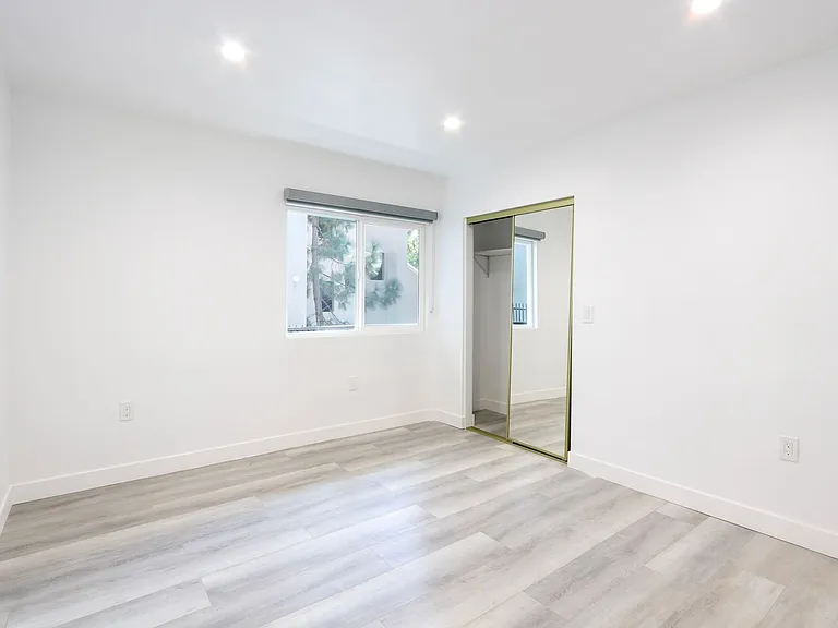 410 Lucas Ave — Photo 9