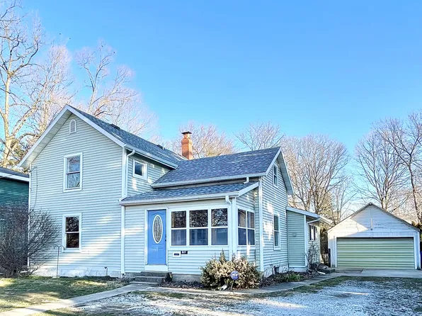 537 E State St, Cassopolis, MI 49031