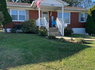 6214 Green Manor Dr, Louisville, KY 40228