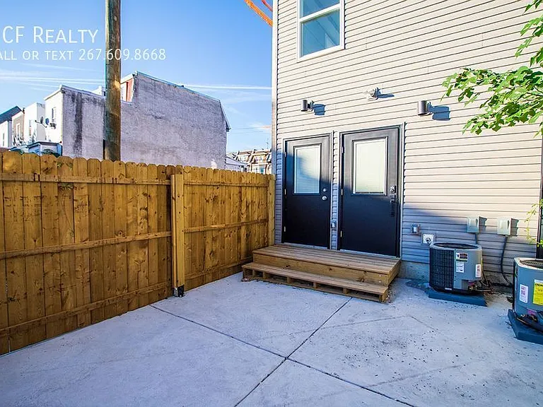 4926 Locust St #1 — Photo 11