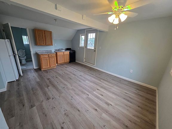 4th image of 714 S 6th St #1