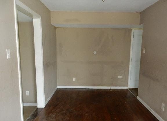 4th image of 10451 Balmoral Dr