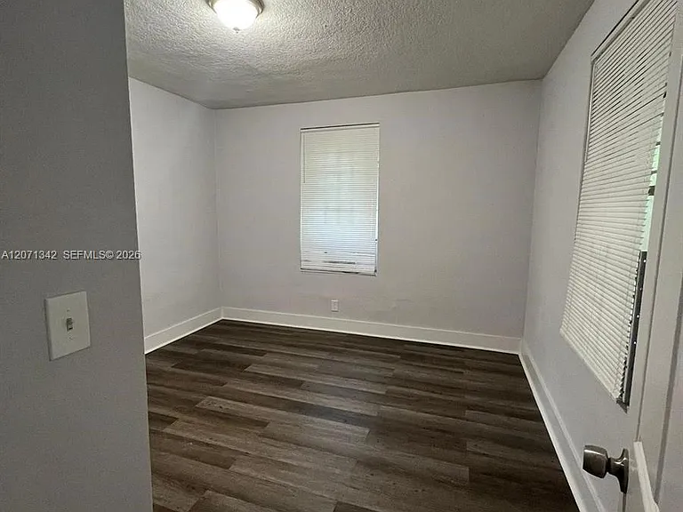 5703 Avenue B — Photo 4