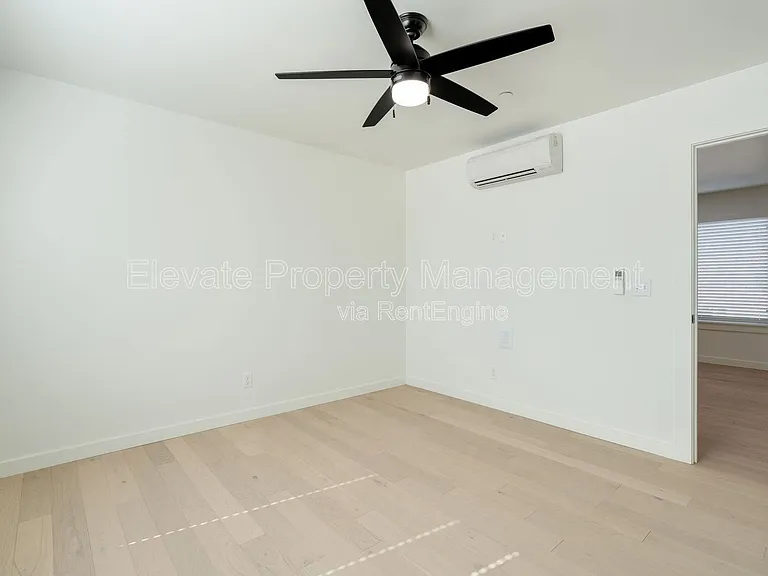 1614 NW 17th St #8 — Photo 7