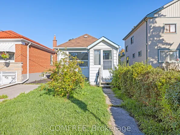 18 Glasgow Ave, Toronto, ON M1K 1C1