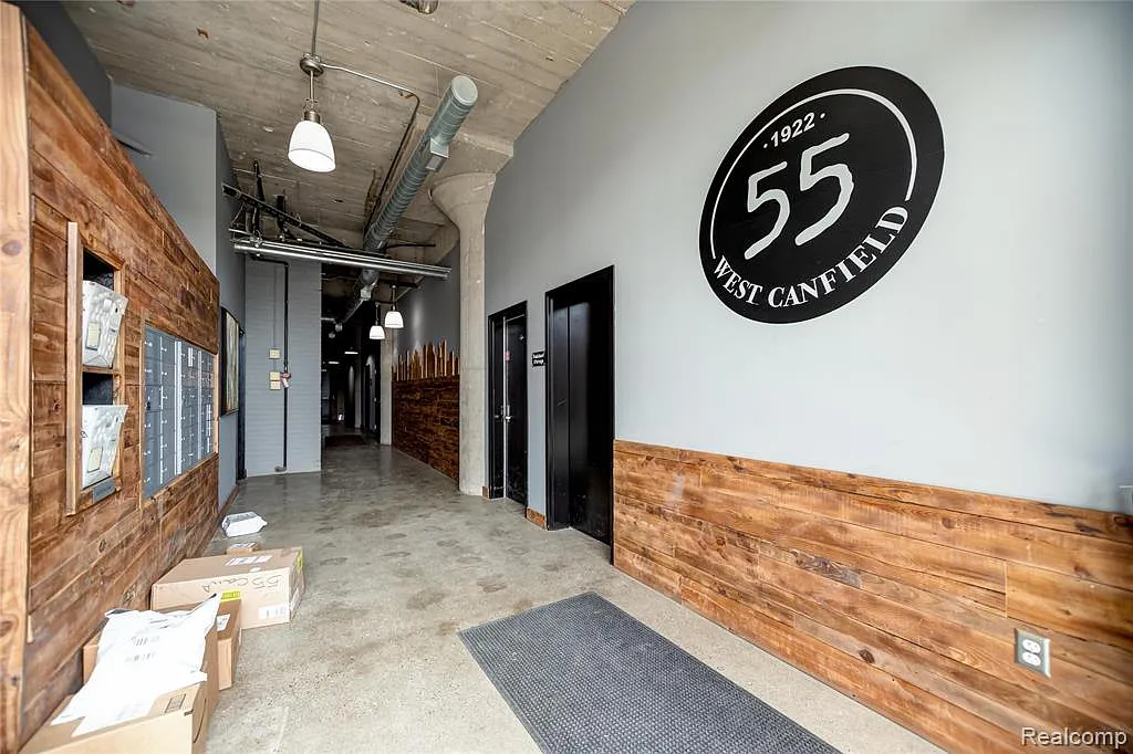Studio, 1.0 bath, 822 sqft, $1,850 — Photo 4