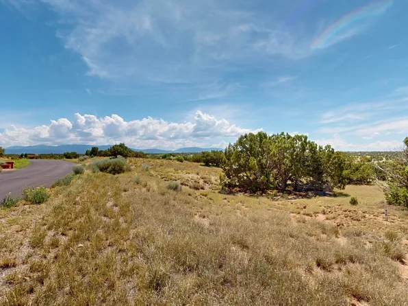 40 Calle Ventoso W, Santa Fe, NM 87506