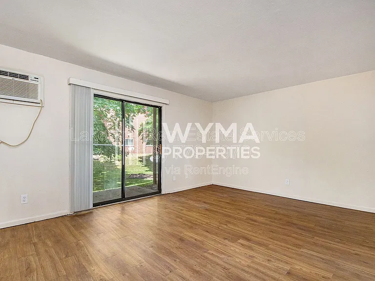 1009 36th St SW — Photo 18
