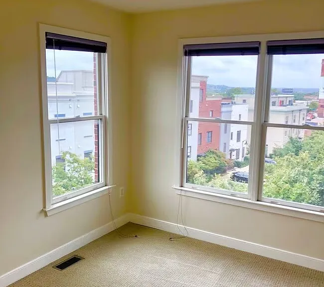 4411 Longfellow St — Photo 13