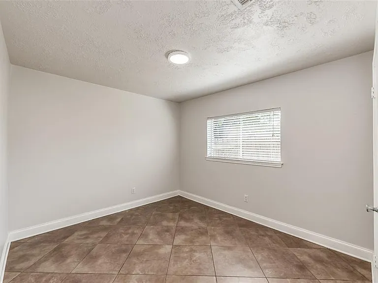 1623 Jo Ann Ln — Photo 14