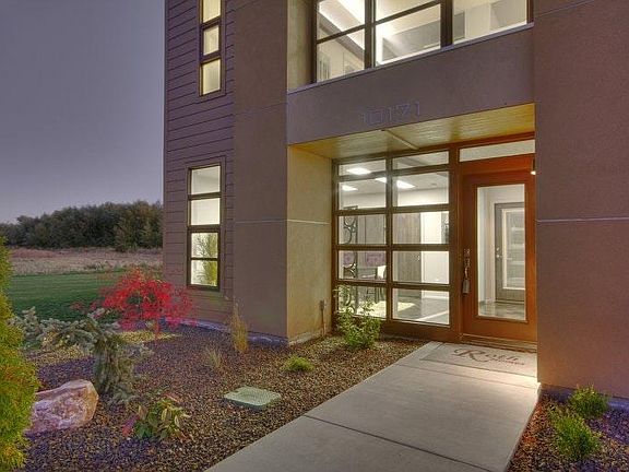 3rd image of 10171 W Carlton Bay Dr