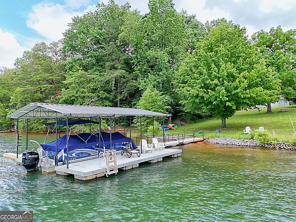 2nd image of 806 Ledford Chapel Rd